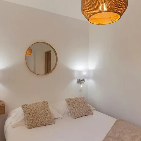 Acacia Très Chaleureuse Avec Beau Jardin - 4 à 6 Personnes