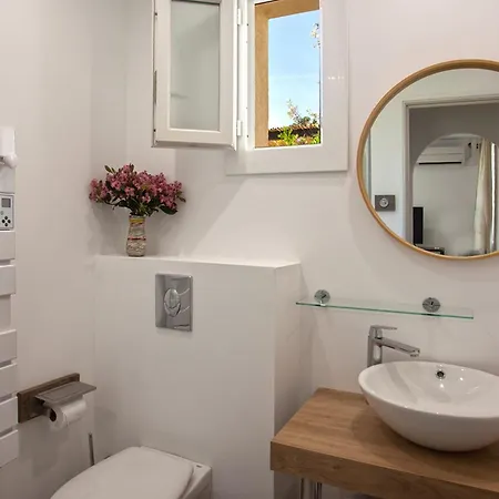Acacia Très Chaleureuse Avec Beau Jardin - 4 à 6 Personnes Villa Calvi (Corsica)
