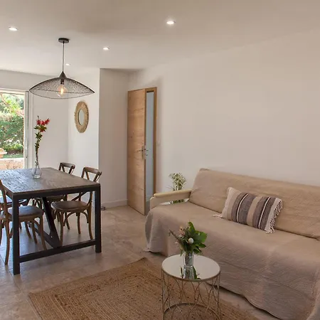 Acacia Très Chaleureuse Avec Beau Jardin - 4 à 6 Personnes Villa Calvi (Corsica)